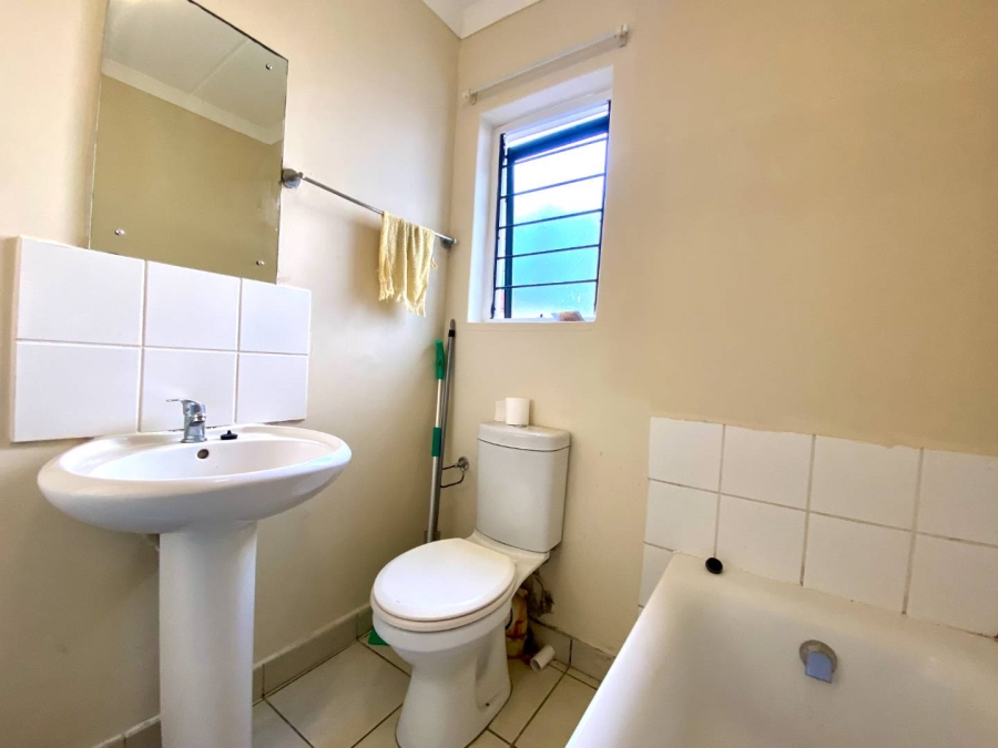 1 Bedroom Property for Sale in Maitland Western Cape